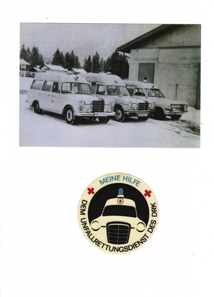 MB Krankenwagen des DRK der 60iger und 70iger Jahre unter anderem sogar ein Opel Rekord A! Alle Fahrzeuge auf PKW-Basis ohne Verlängerung.