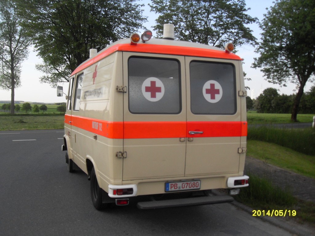 Mercedes Benz 408 RTW